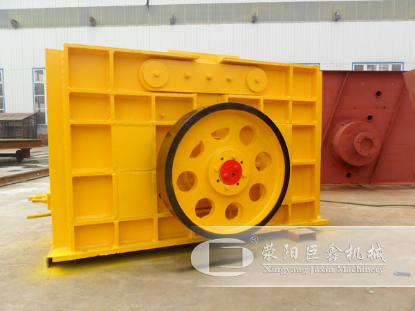 雙腔回轉式破碎機圖片